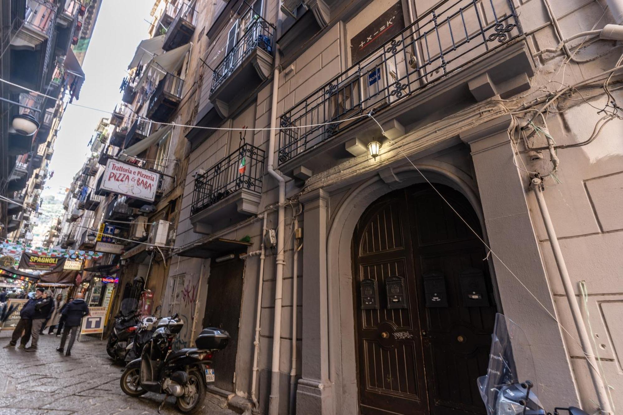 Due Porte A Toledo نابولي المظهر الخارجي الصورة